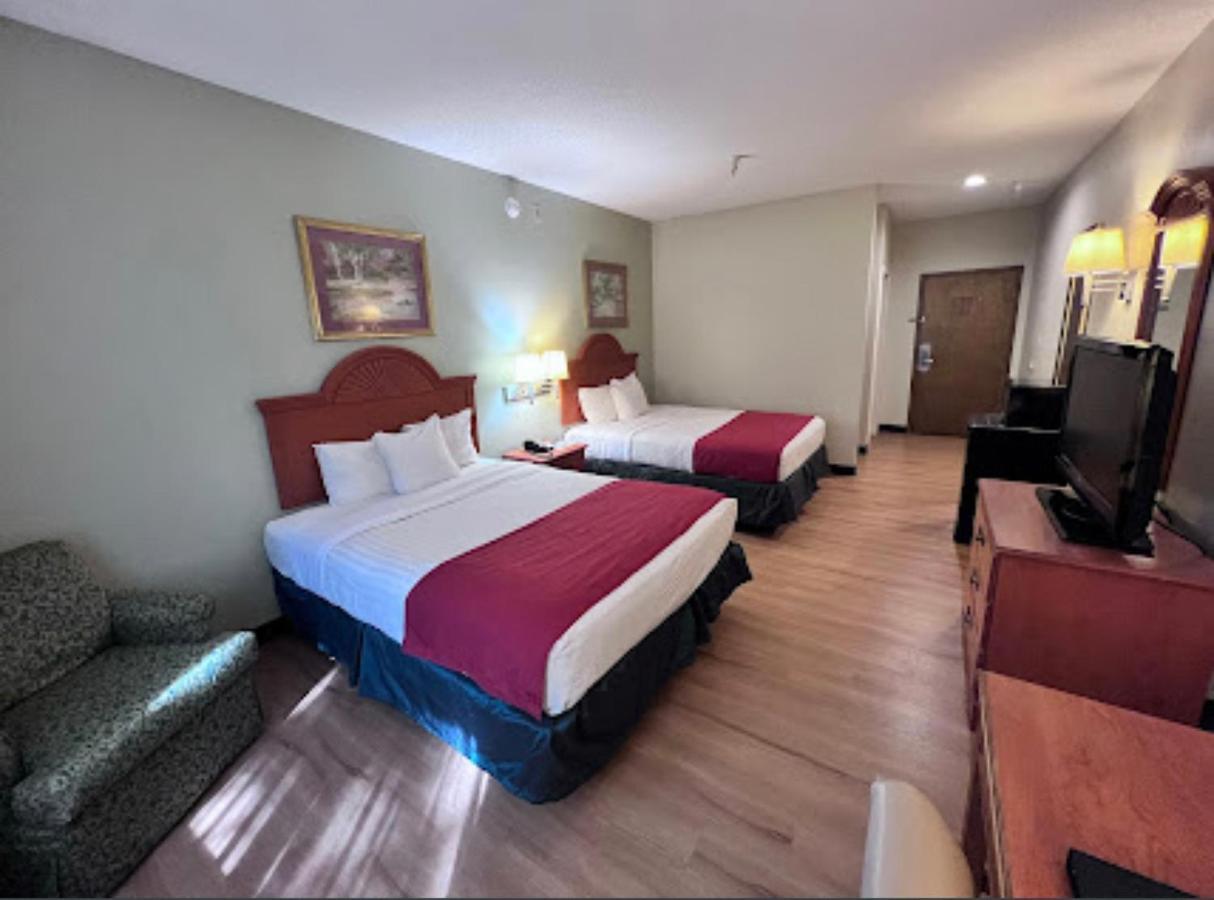 Americas Best Value Inn Wiggins Exteriér fotografie